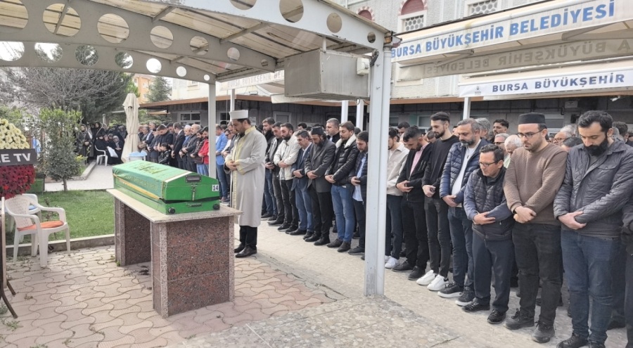 Bursa'da Eşi tarafından öldürülen iş adamı defnedildi