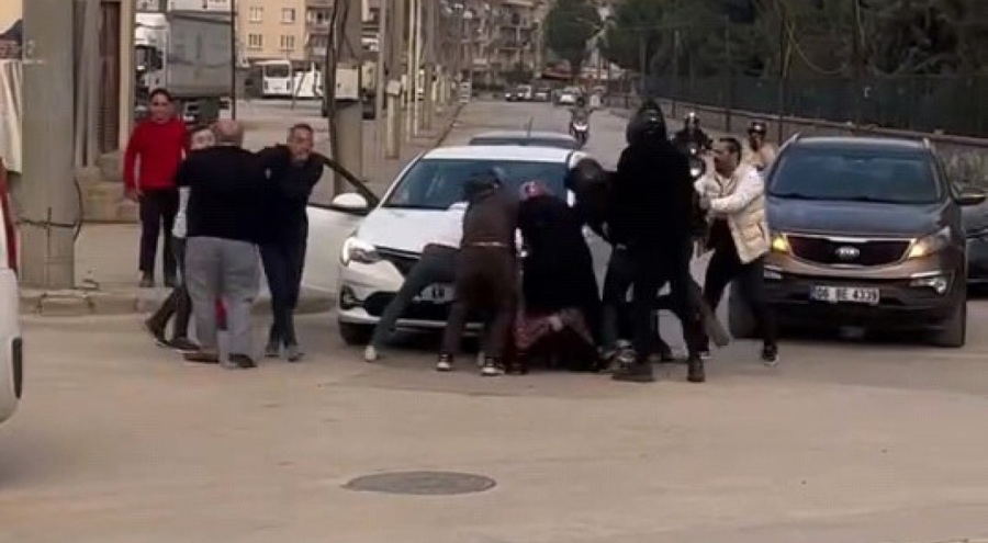 Bursa'da İftar saati sürücüler birbirine girdi