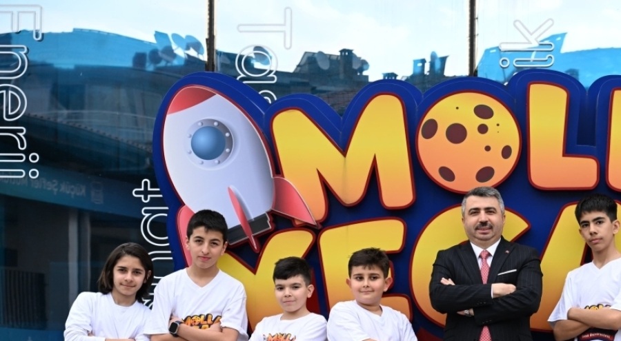 Yıldırımlı minik mucitlerden çifte kupa