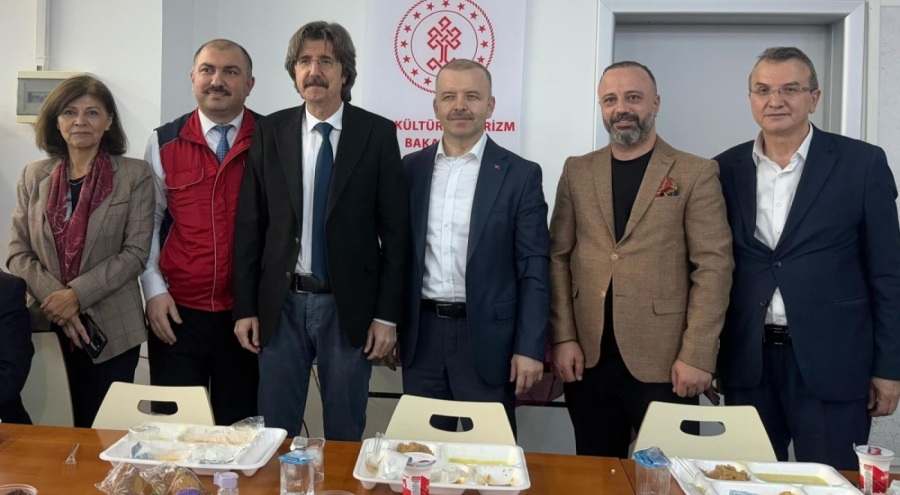 Batı Kurumsal, Uludağ Üniversitesi'nde Düzenlenen İftarlarla Gönüllere Dokunmaya Devam Ediyor