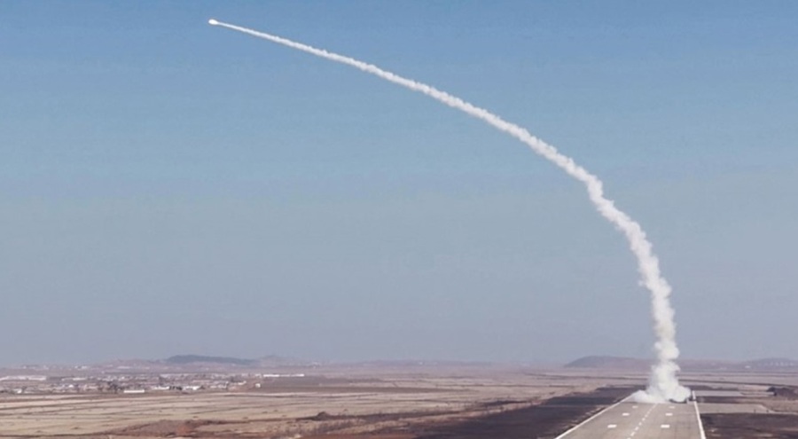 Kuzey Kore yeni uçaksavar füze sistemini test etti