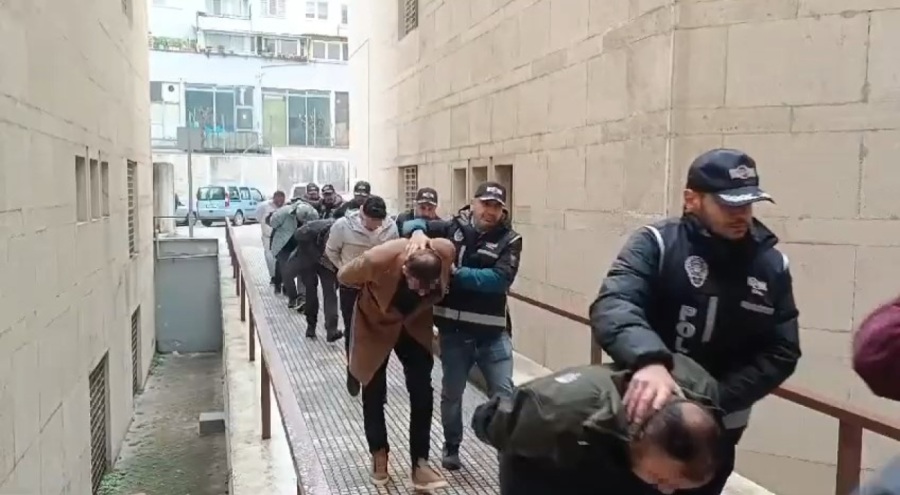 Bursa'da sahte akaryakıt fişi düzenleyerek vergi kaçıran 12 kişi yakalandı