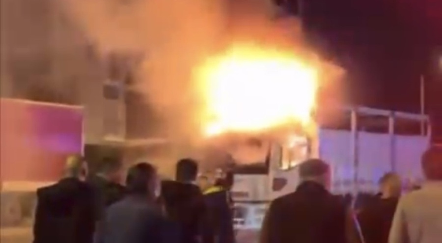 Bursa'da Kullandığı kamyonu bir anda ateşe verdi