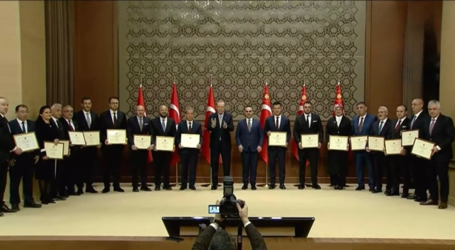 Karesi Holding'in dev yatırımına Cumhurbaşkanı Erdoğan'dan teşekkür belgesi!