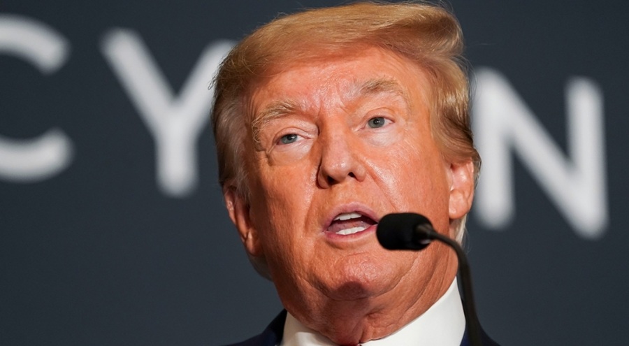 Trump: "ABD'de üretilmeyen tüm otomobillere yüzde 25'lik gümrük vergisi uygulanacak"