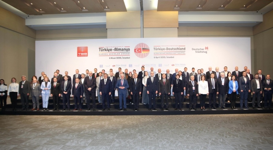 Başkan Mustafa Bozbey, Türkiye-Almanya Kardeş Şehirler Zirvesi'ne katıldı