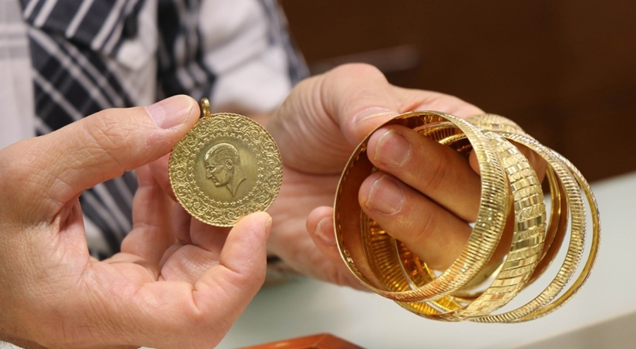 Ons altın rekor tazeledi