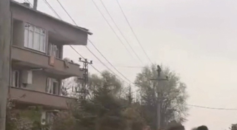 Bursa'da "yol verme" kavgası: Sürücüler ve yolcular birbirine girdi