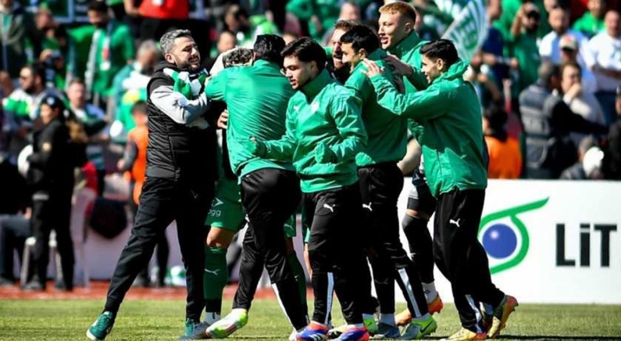 Bursaspor, TFF 2. Lig'e yükseldi