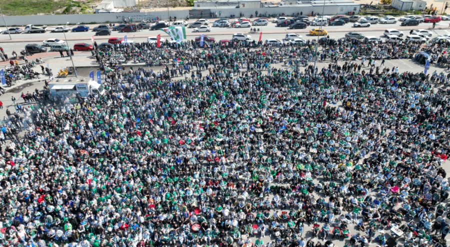 Bursalılar şampiyonluk coşkusunu Büyükşehir'le yaşadı