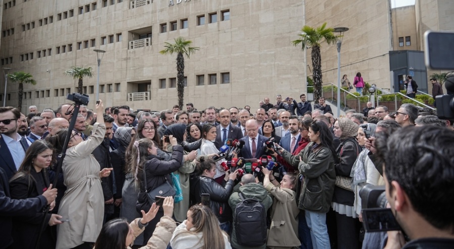 Ak Parti'den Bursa Büyükşehir Belediye Başkanı Mustafa Bozbey hakkında suç duyurusu