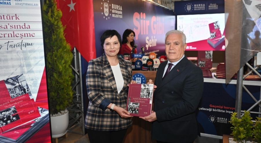"Atatürk Bursa'sında Modernleşme" kitabı kent belleğine kazandırıldı