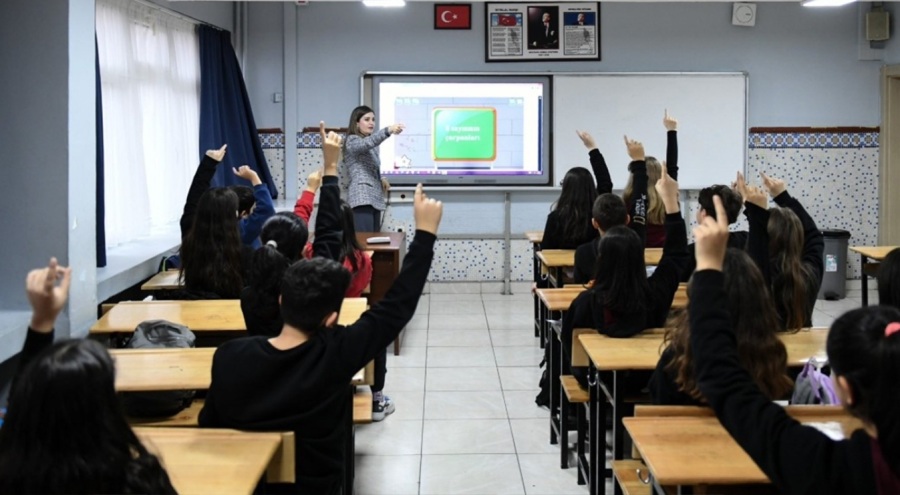 15 bin sözleşmeli öğretmen alım başvurusu 21 Nisan'da başlayacak