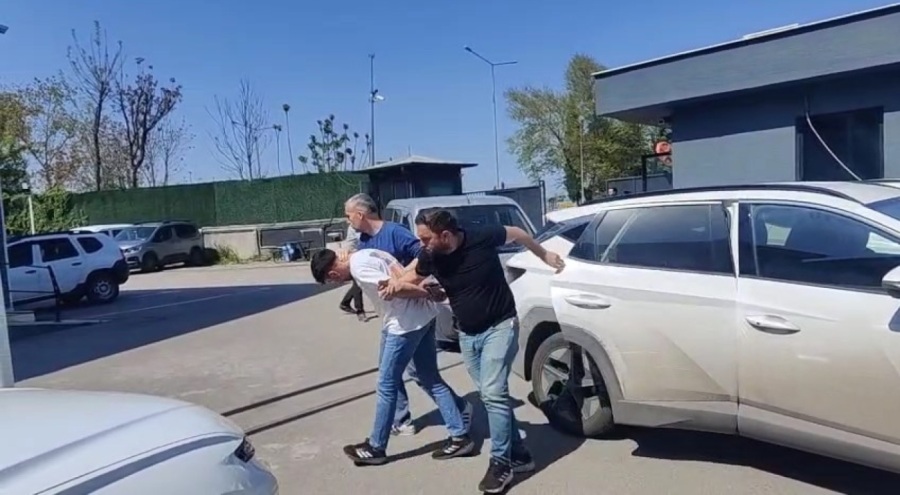 Bursa'da kuyumcu soymak için silah çekip ateş açan şüpheli ve arkadaşları yakalandı