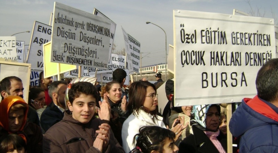 Bursa'daki AVM'ler ayrımcılığa karşı öncü olsun