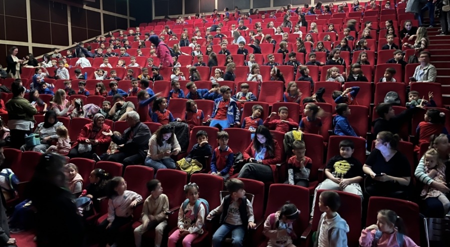 Bursa'nın dört bir yanı tiyatro