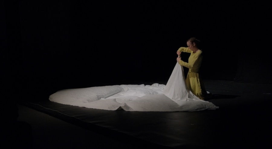 Bursa, tiyatro ile gülümsüyor