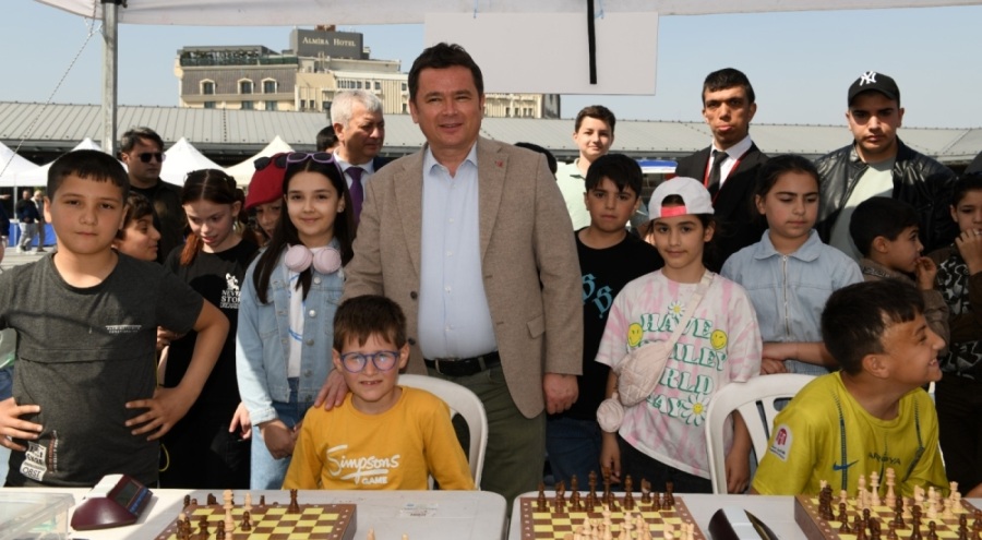 Çocuklar 23 Nisan Coşkusunu Osmangazi'de Yaşıyor