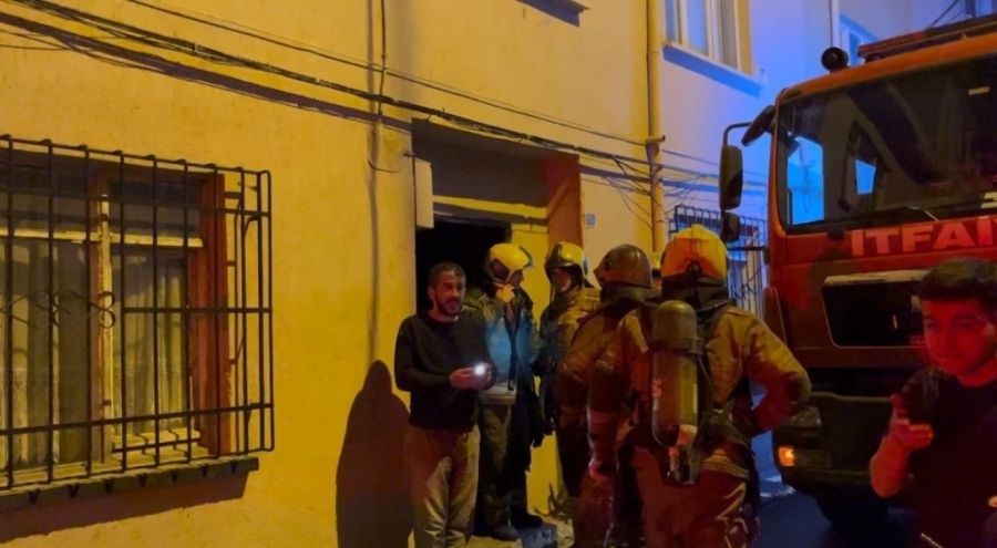 Bursa'da iki katlı evde yangın paniği