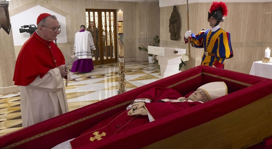 Papa Francis'in cenaze töreni 26 Nisan'da