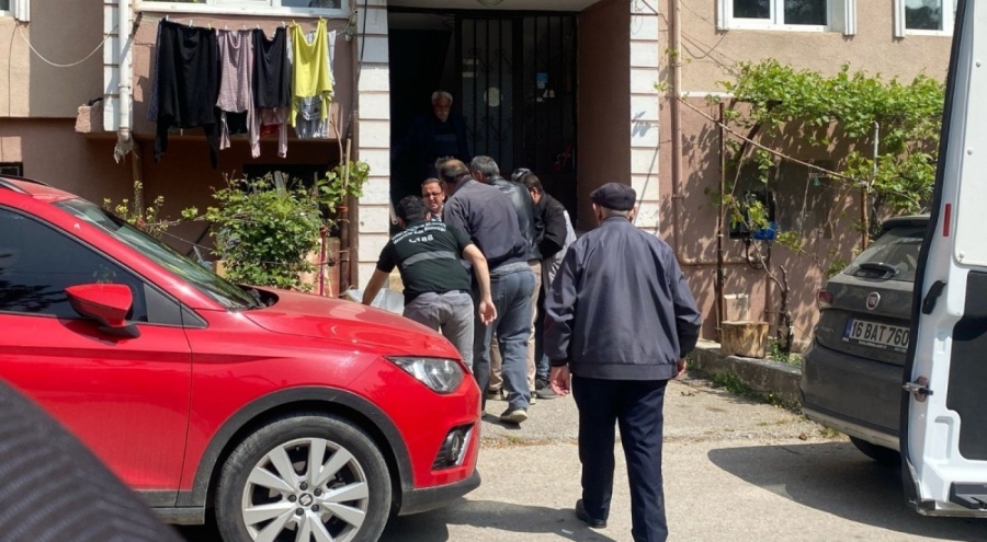 Bursa'da Evinde ölü bulundu
