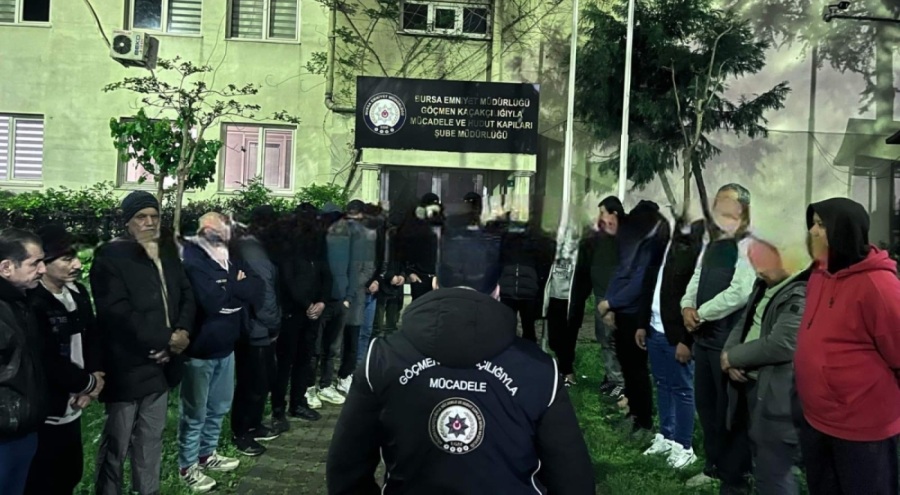 Bursa'da göçmen kaçakçılığı operasyonu
