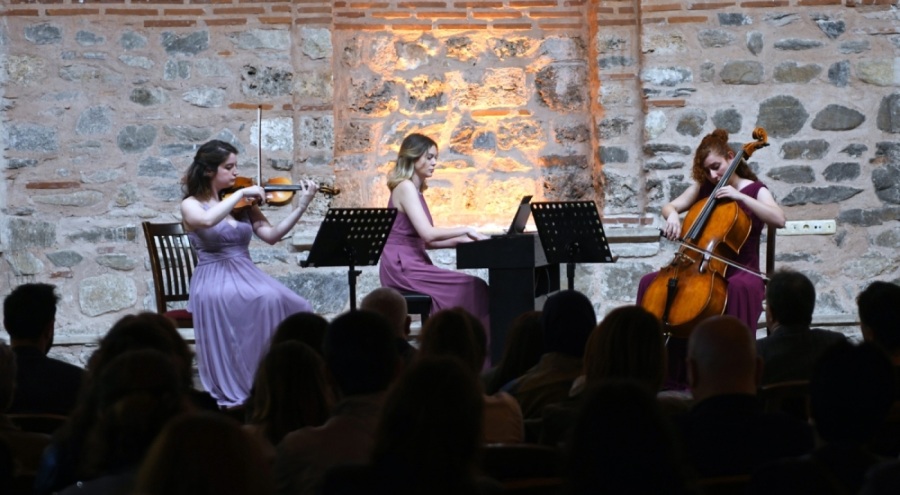 Terra Trio Osmangazi'de Sahne Aldı