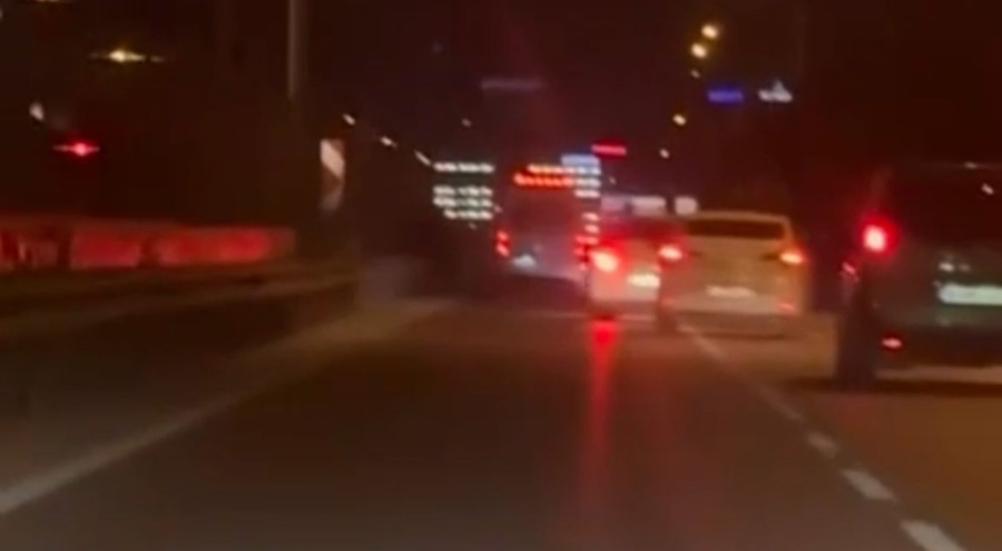 Bursa'da İki sürücünün yol verme inadı