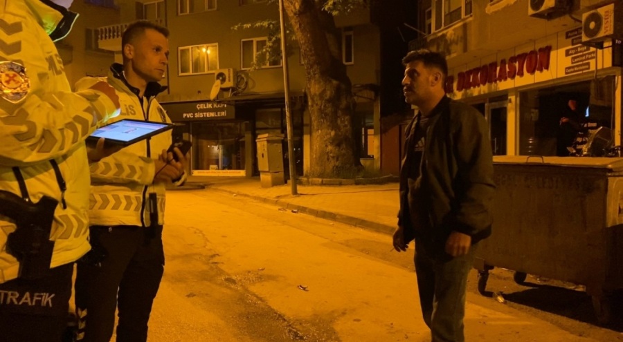 Bursa'da Polisin alkollü sürücüyle imtihanı