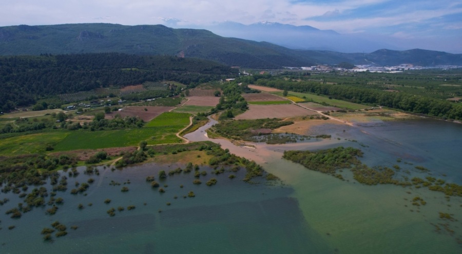 DSİ göl havzasından "çıkın" diyor çiftçiler 45 gün süre istiyor