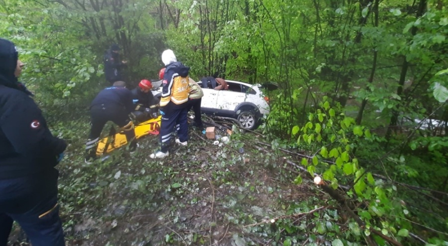 Bursa'da ormana uçan araçta 1 kişi hayaını kaybetti