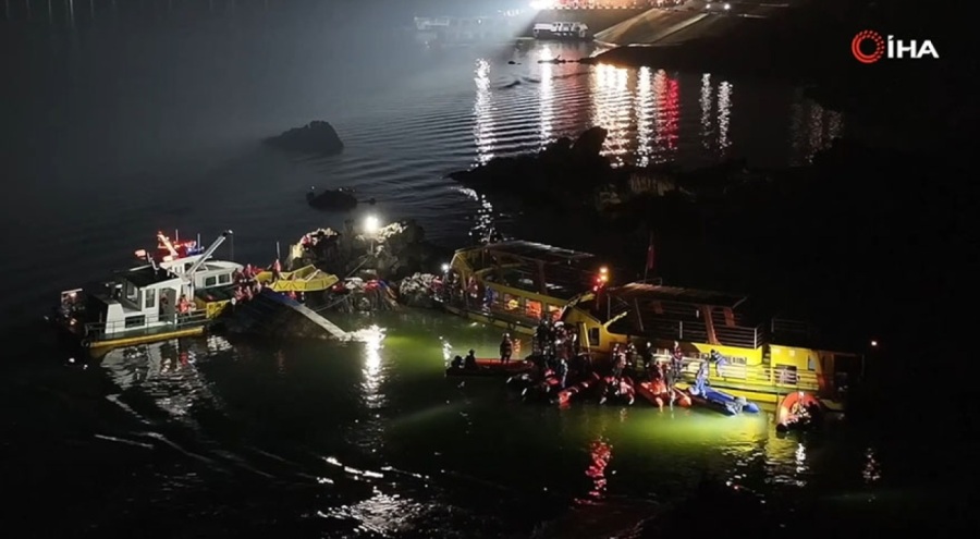 Çin'de turistleri taşıyan 4 tekne alabora oldu: 10 ölü