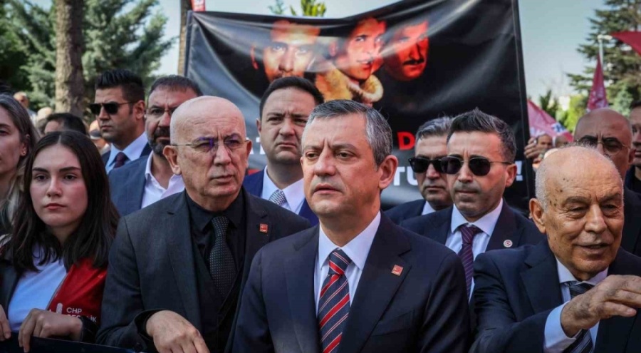 CHP Genel Başkanı Özel: "Deniz Gezmiş'in durduğu yerde durmaya devam ediyoruz"