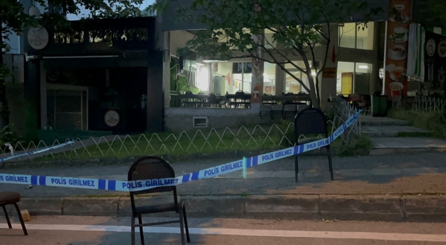 Bursa'da Kıraathaneyi kurşunlayan şüpheli, motosiklet ile kayıplara karıştı