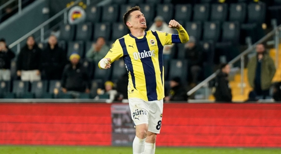 Fenerbahçe, Mert Hakan Yandaş'ın ameliyat olduğunu açıkladı
