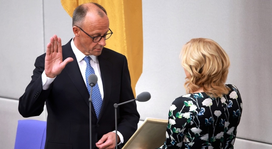 Almanya'da Merz başkanlığındaki yeni hükümet göreve başladı