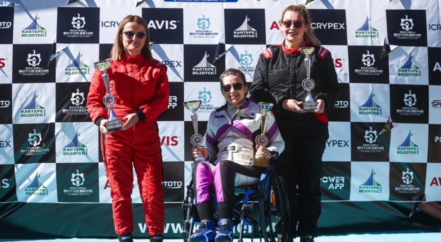 Dünyadaki İlk ve Tek Engelli Ralli Pilotu Kübra'dan Yeni Başarılar