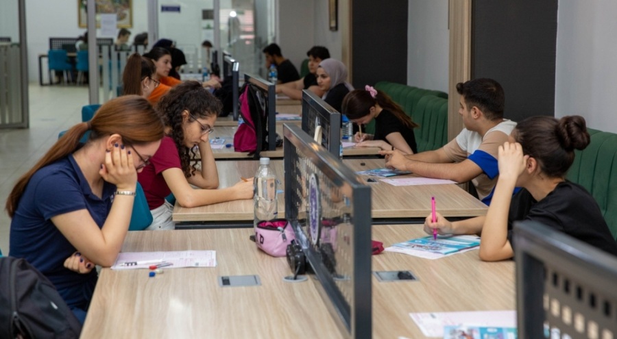 Büyükşehir'den üniversite adaylarına sınav provası