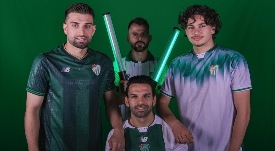 Enes Çelik: "Önce formalar, sonra transferler"