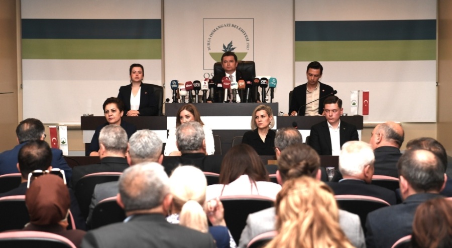 Osmangazi Belediye Meclisi Özgür Özel'e Yönelik Saldırıyı Kınadı