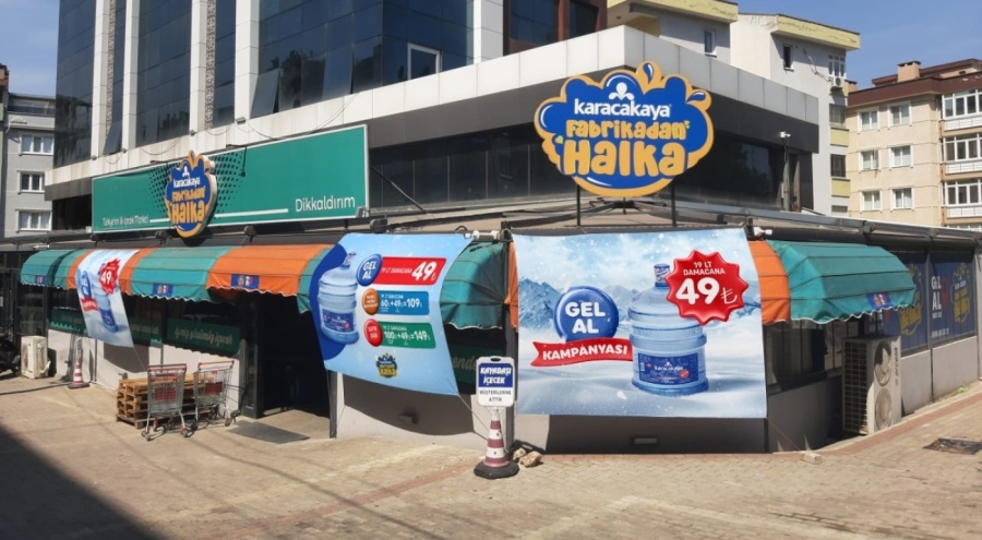 Karacakaya 3'te 1 Fiyatına Damacana Su Satışıyla Ezberleri Bozdu