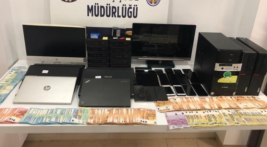 Türkiye'de çağrı merkezi kurup Almanları dolandırmışlar: 10 gözaltı