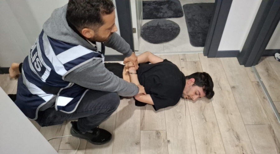 Bursa'da dolandırıcı şebekesi çökertildi