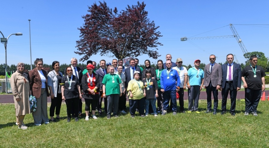 Engelliler Haftası'nda Uçurtma Şenliği ile Farkındalık Oluşturuldu