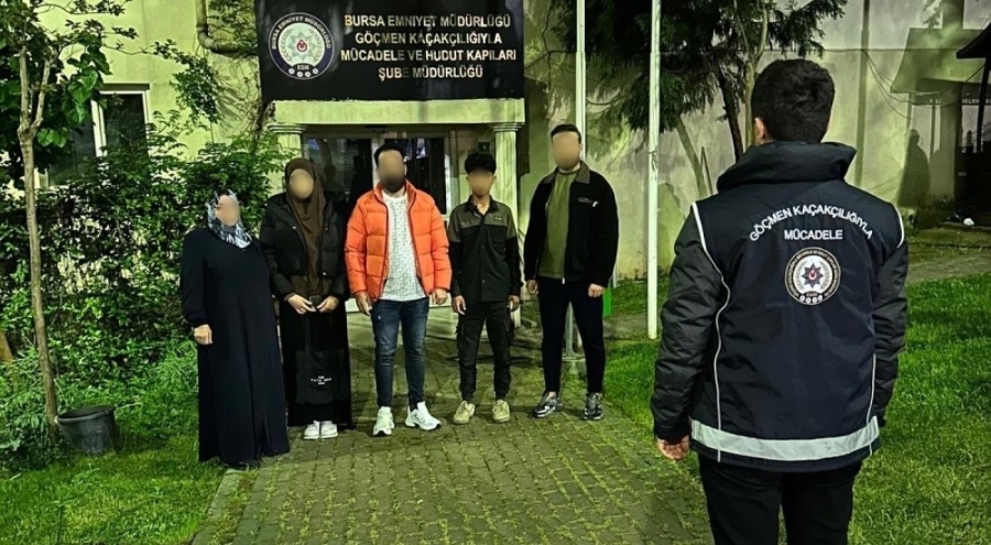 Yabancı uyruklu şahısları kaçak taşıyan organizatörlere yönelik operasyon