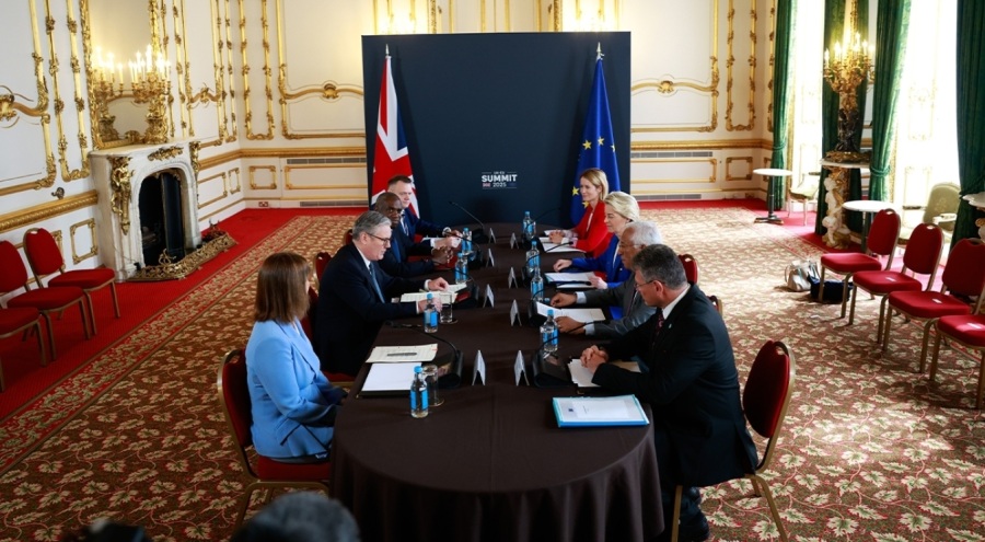 İngiltere ve AB arasında 150 milyar euro değerinde savunma anlaşması