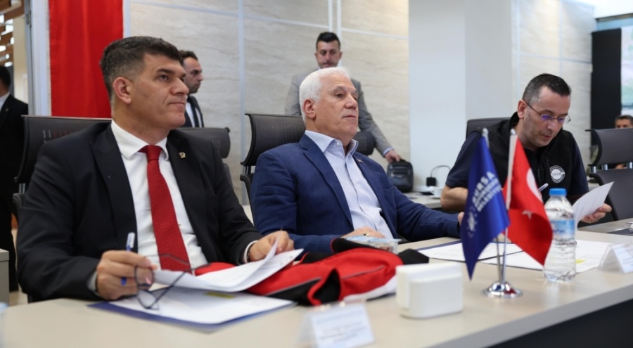 Başkan Bozbey; "Bursalıların da çalışma arkadaşlarımızın da haklarını koruyoruz"