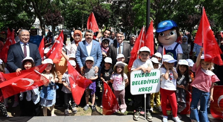 Yıldırım 'Aile' için yürüdü
