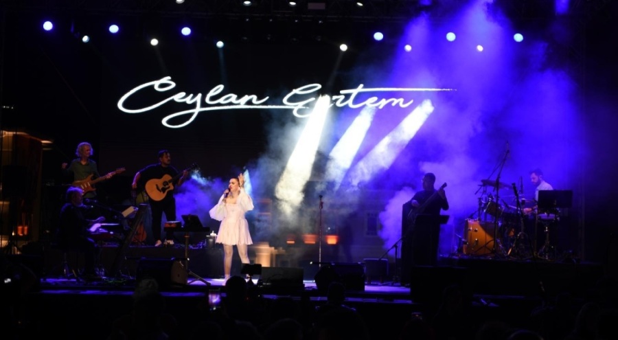 Osmangazi'de 19 Mayıs Coşkusu Konserlerle Doruğa Çıktı