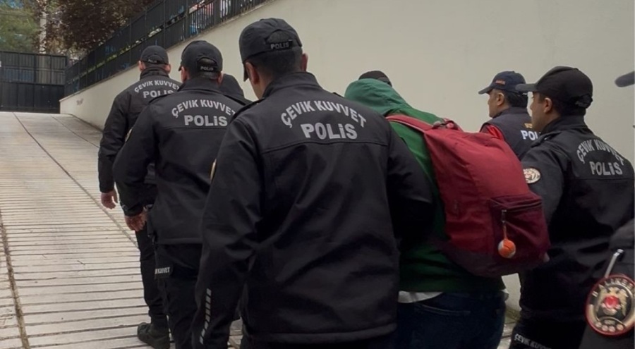 Dolandırıcılık şebekesine 8 ilde operasyon: 12 tutuklama